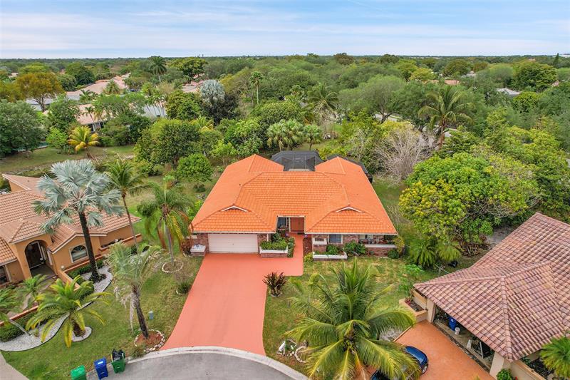 Image 6 of 59 For 8899 47th Dr