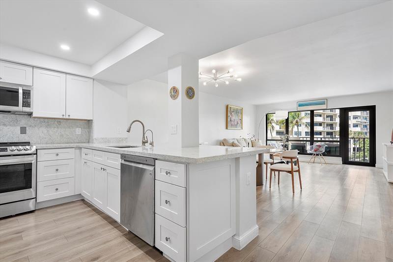 Image 2 of 25 For 5000 Ocean Blvd  306