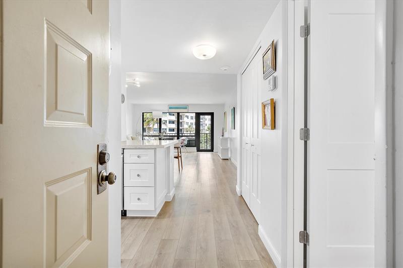 Image 6 of 25 For 5000 Ocean Blvd  306