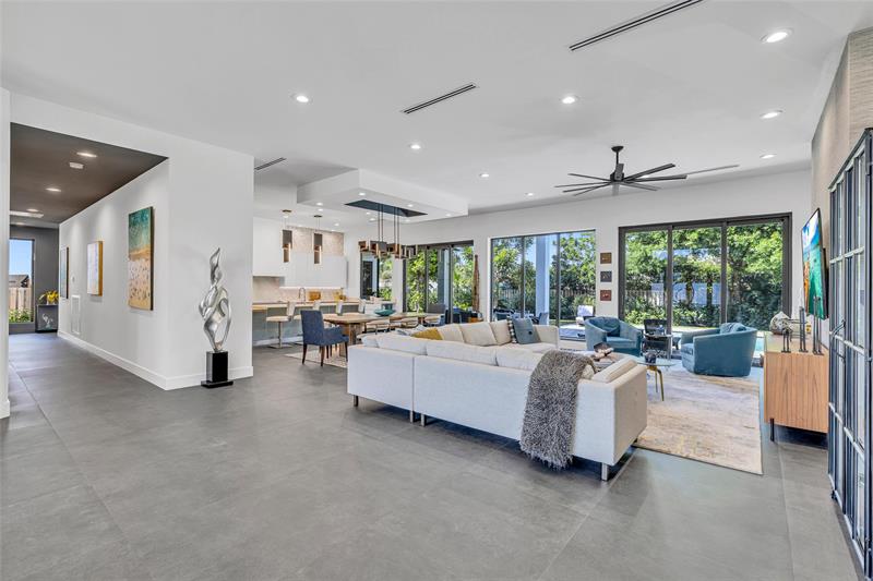Image 12 of 58 For 419 22nd Street