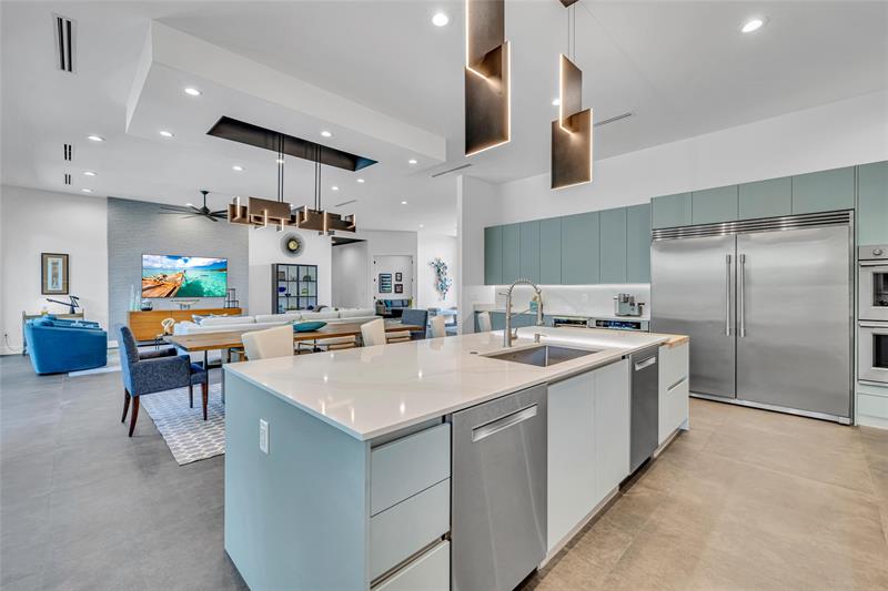 Image 13 of 58 For 419 22nd Street