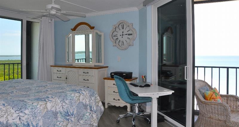 Image 22 of 50 For 9650 Ocean Dr  1901