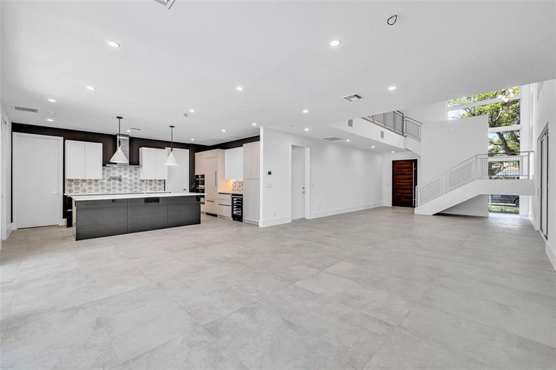 Image 17 of 63 For 1504 6th Ct  