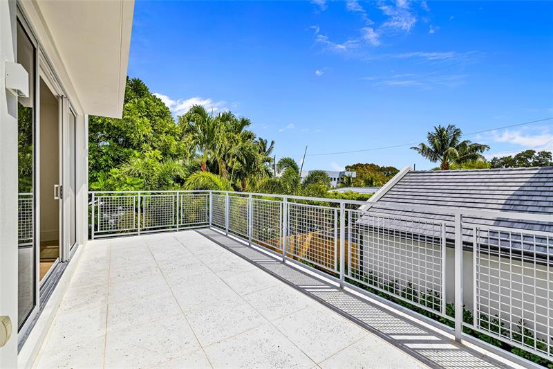 Image 33 of 63 For 1504 6th Ct  