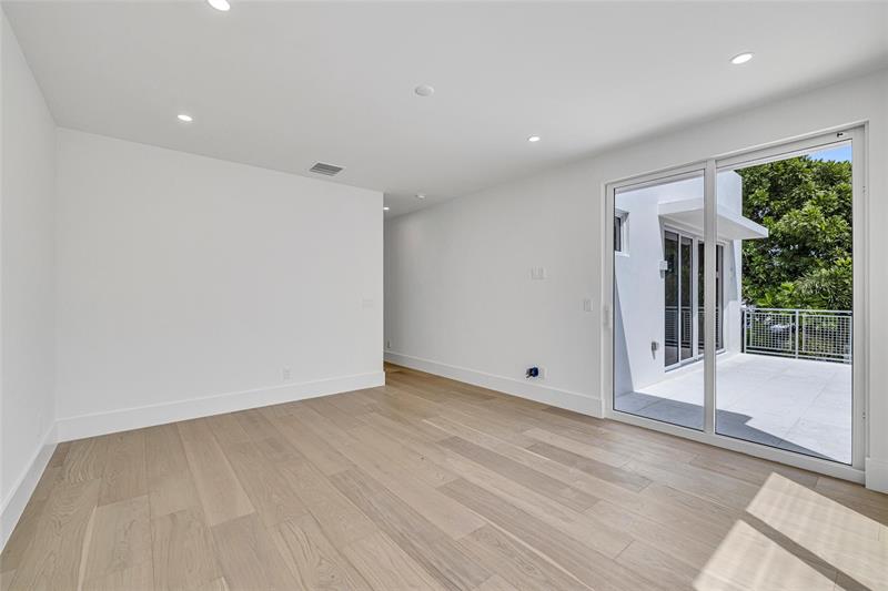 Image 41 of 63 For 1504 6th Ct  