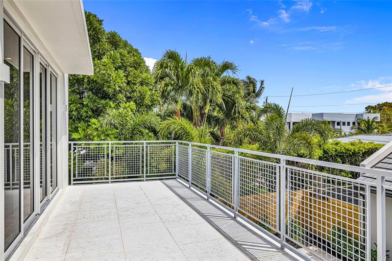 Image 42 of 63 For 1504 6th Ct  
