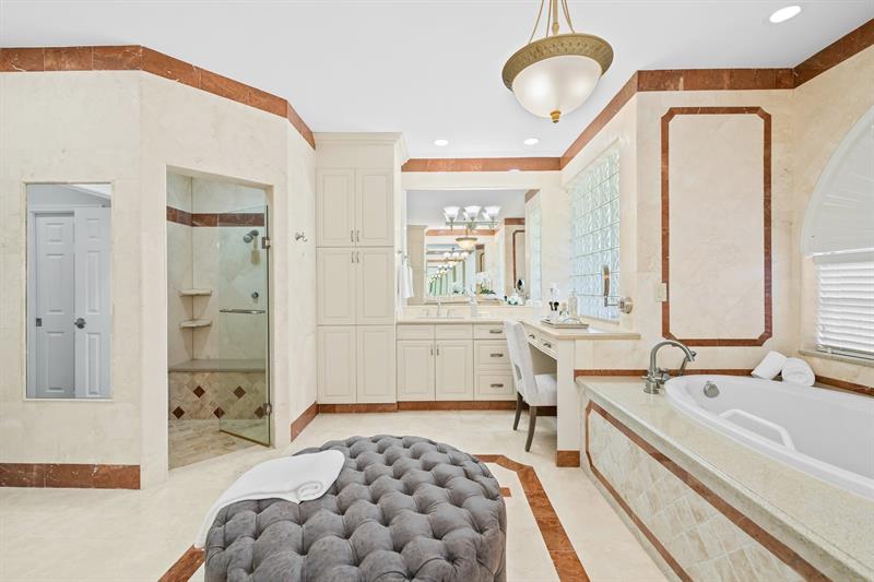 Image 30 of 47 For 8618 Sawpine Rd