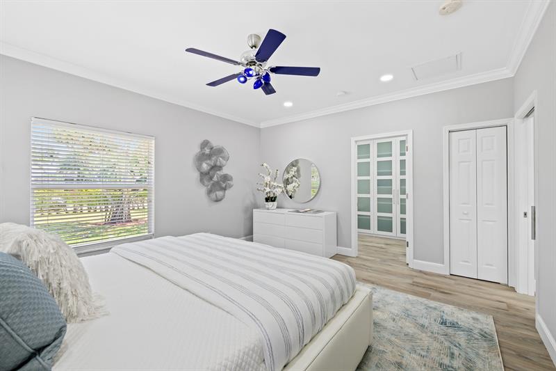 Image 32 of 47 For 8618 Sawpine Rd
