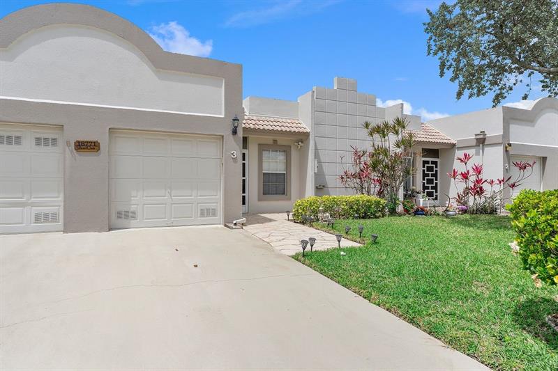 Image 30 of 41 For 18771 Stewart Cir  3