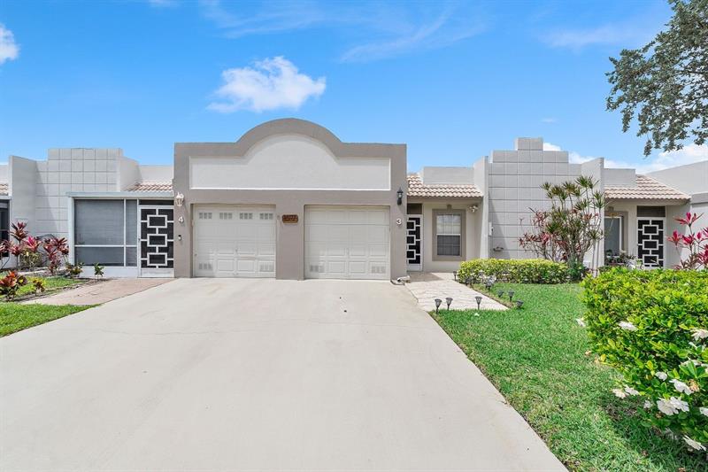 Image 31 of 41 For 18771 Stewart Cir  3