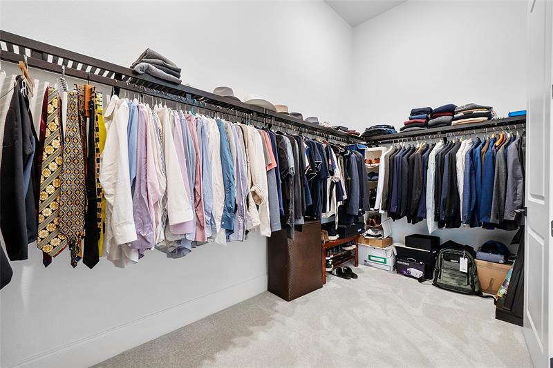 Image 25 of 67 For 15938 Pendio Dr