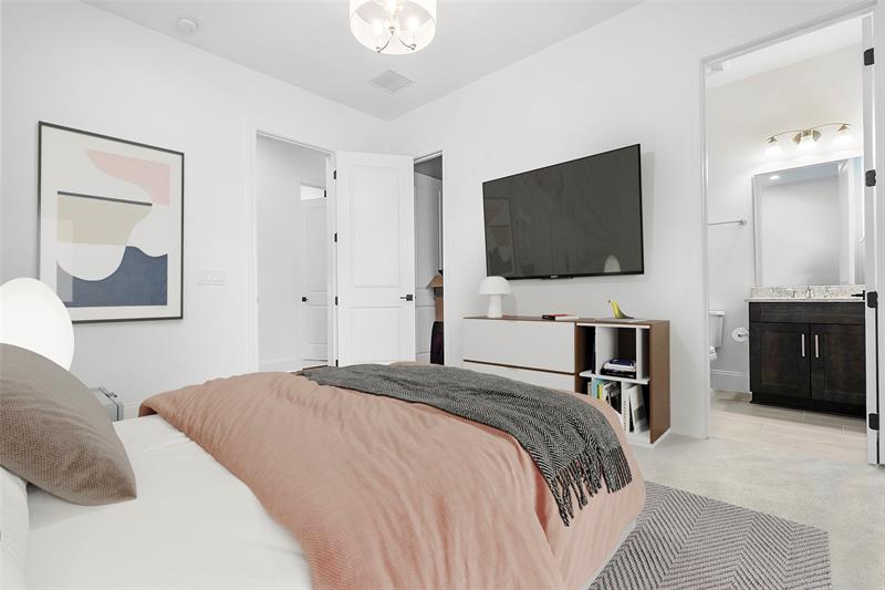 Image 28 of 67 For 15938 Pendio Dr