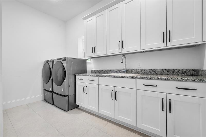 Image 31 of 67 For 15938 Pendio Dr