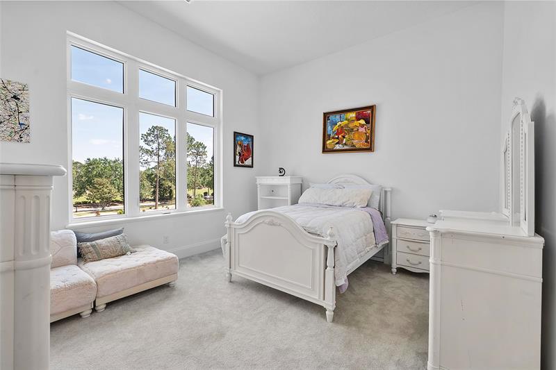 Image 43 of 67 For 15938 Pendio Dr