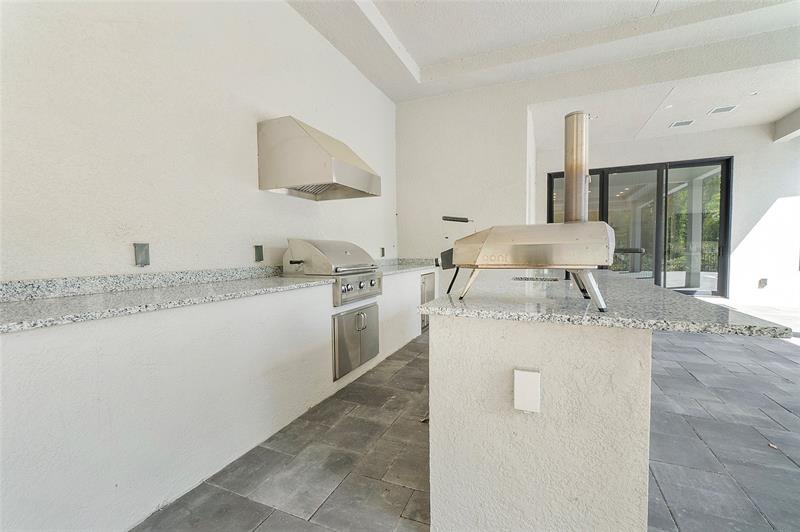 Image 55 of 67 For 15938 Pendio Dr