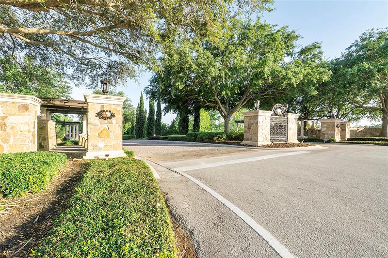 Image 61 of 67 For 15938 Pendio Dr