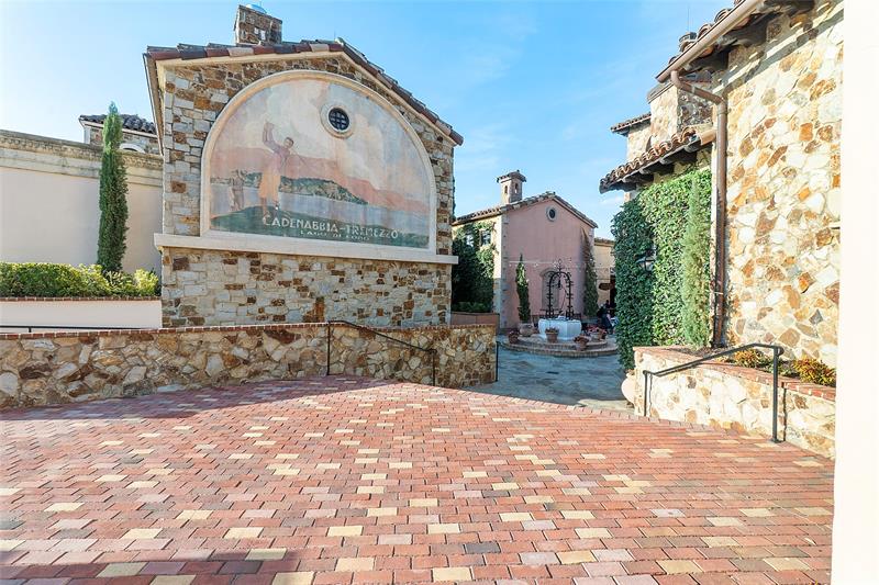 Image 64 of 67 For 15938 Pendio Dr