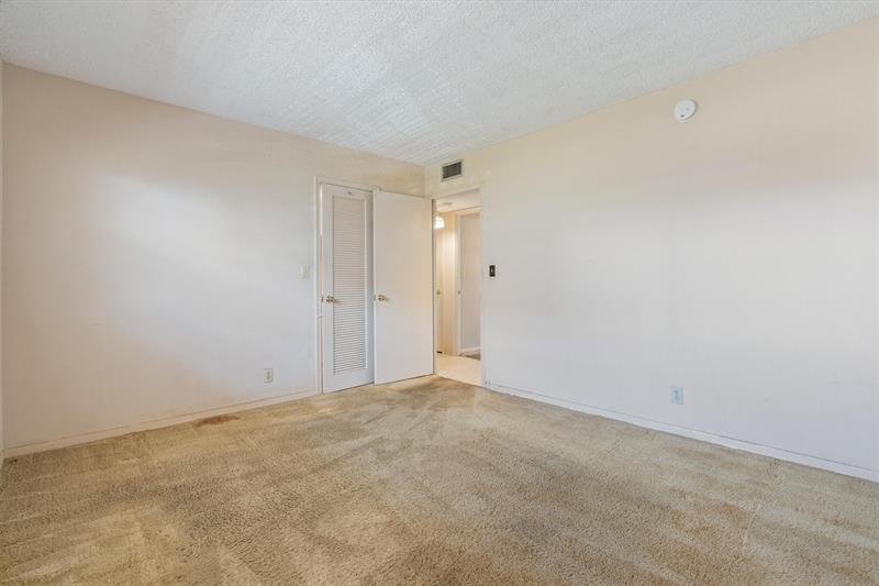 Image 20 of 33 For 421 14th Ave  302
