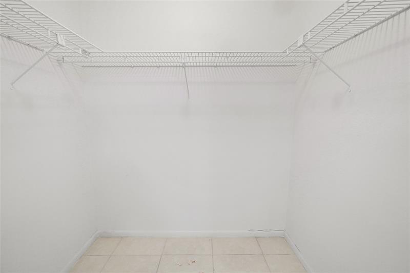 Image 11 of 24 For 302 Wellington C  302