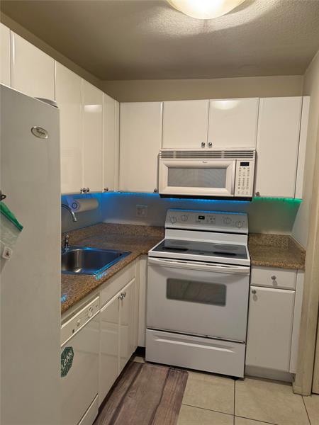 Image 4 of 8 For 1900 Ocean Blvd  3v