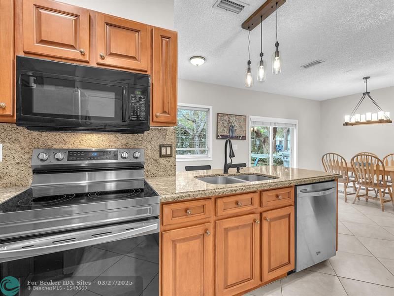 Details for 4776 Lago Vista Dr, Coconut Creek, FL 33073