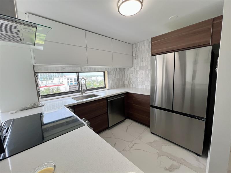 Details for 16919 Bay Rd  911, Sunny Isles Beach, FL 33160