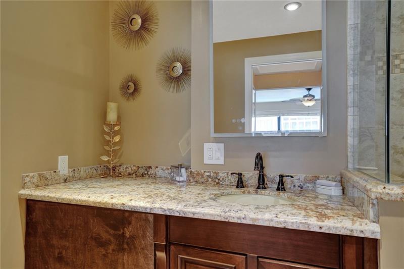 Image 17 of 33 For 3800 Galt Ocean Dr  406