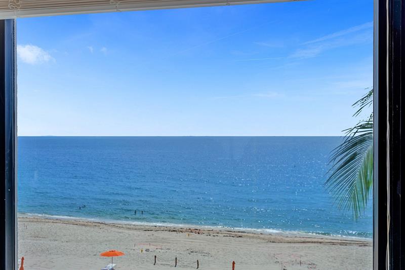 Image 5 of 33 For 3800 Galt Ocean Dr  406