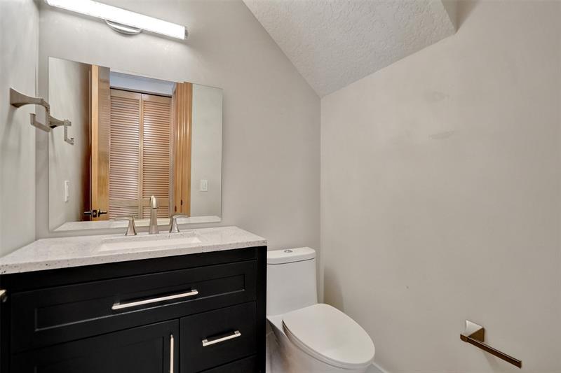 Image 86 of 100 For 11309 Port St
