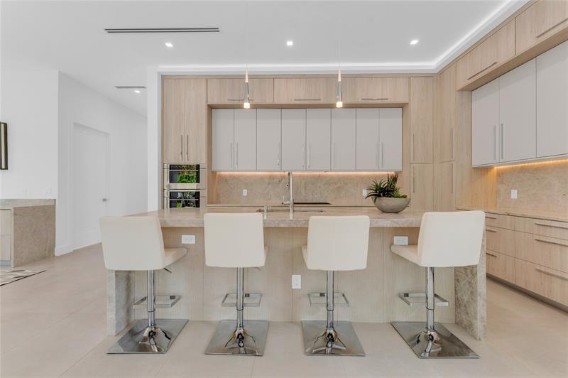 Image 10 of 61 For 235 11th Street