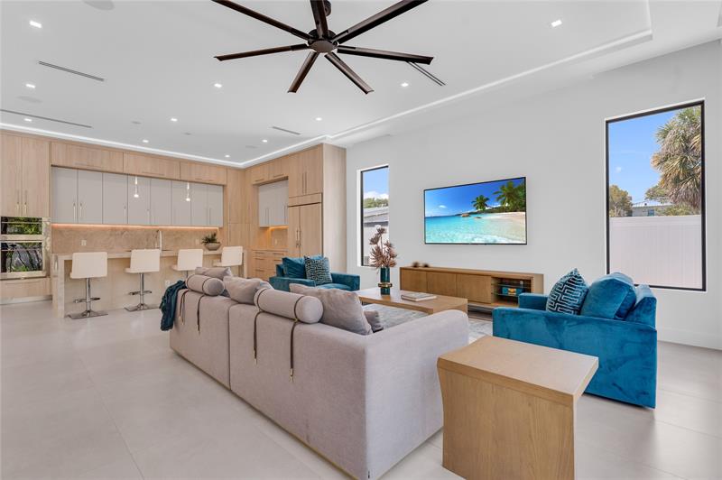 Image 11 of 61 For 235 11th Street