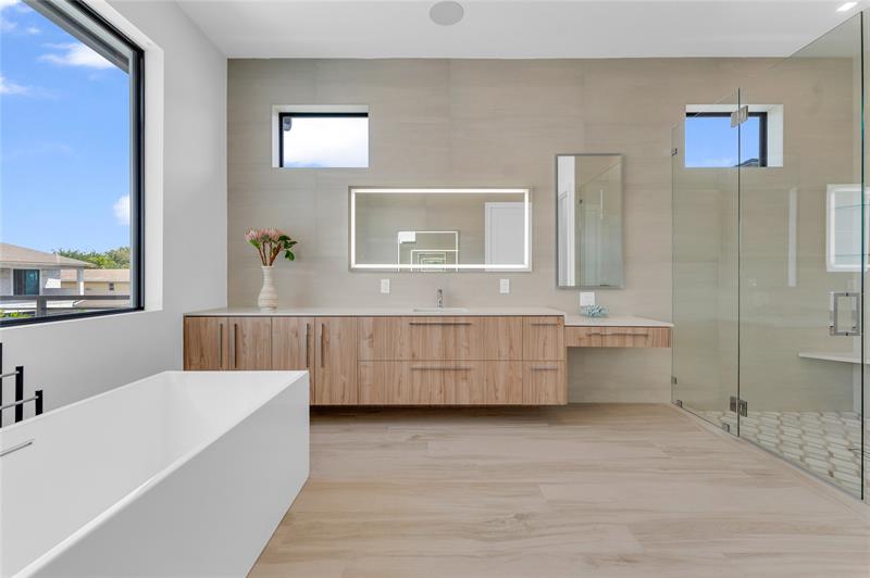 Image 25 of 61 For 235 11th Street