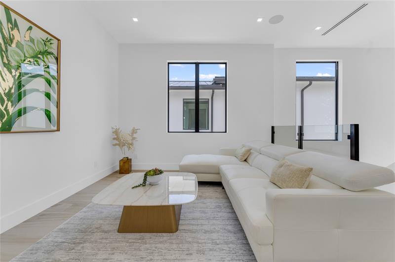 Image 33 of 61 For 235 11th Street