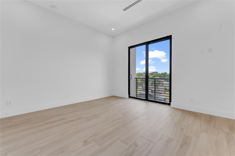 Image 41 of 61 For 235 11th Street