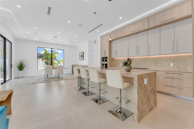 Image 9 of 61 For 235 11th Street