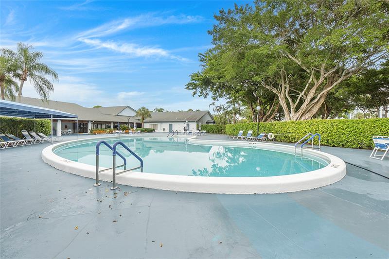 Image 16 of 25 For 7664 18th St  302