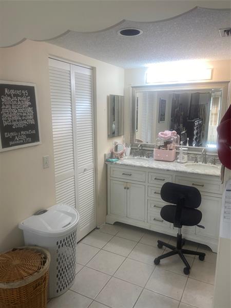 Image 10 of 22 For 800 125th Way  112 O