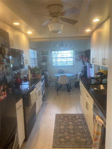 Image 14 of 22 For 800 125th Way  112 O