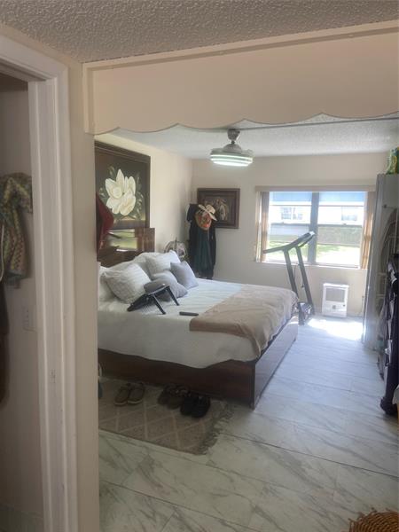 Image 9 of 22 For 800 125th Way  112 O