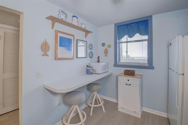 Image 19 of 23 For 9940 Ocean Dr  505