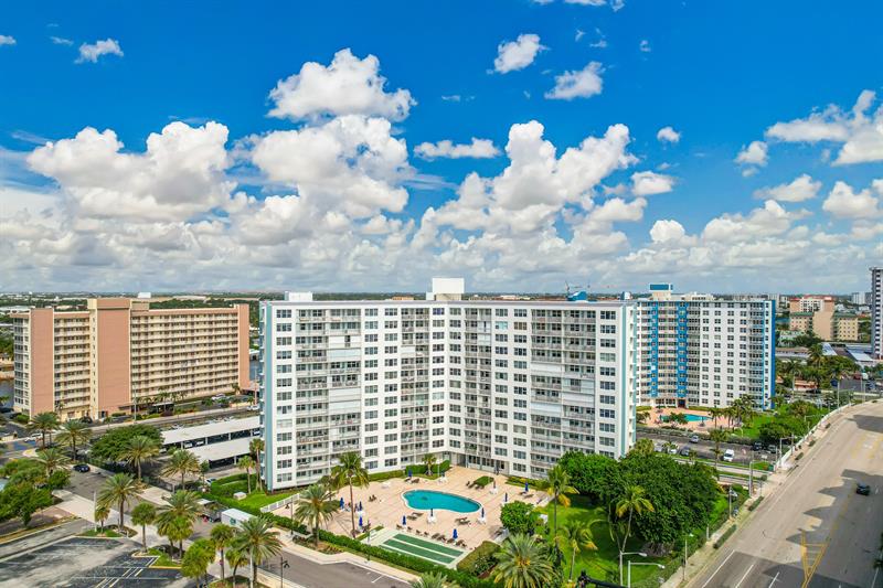 Image 20 of 37 For 201 Ocean Blvd  801