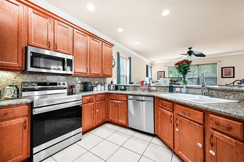 Image 14 of 59 For 11729 Rock Lake Ter