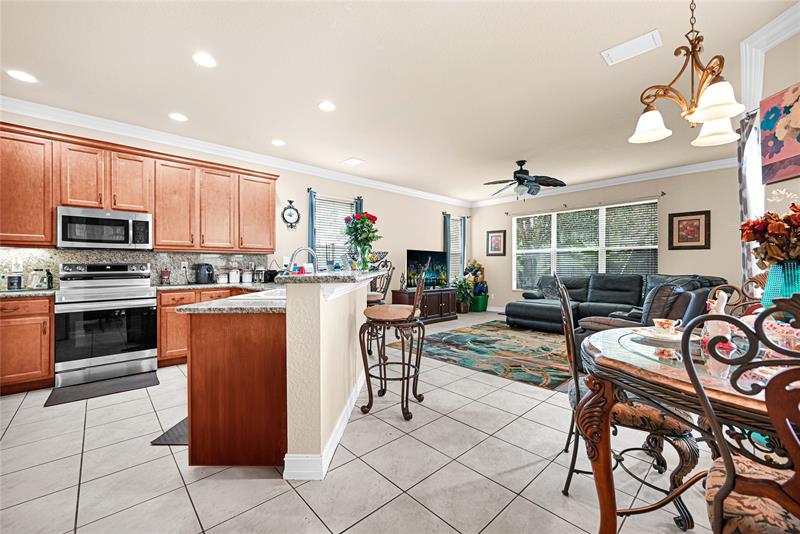 Image 18 of 59 For 11729 Rock Lake Ter