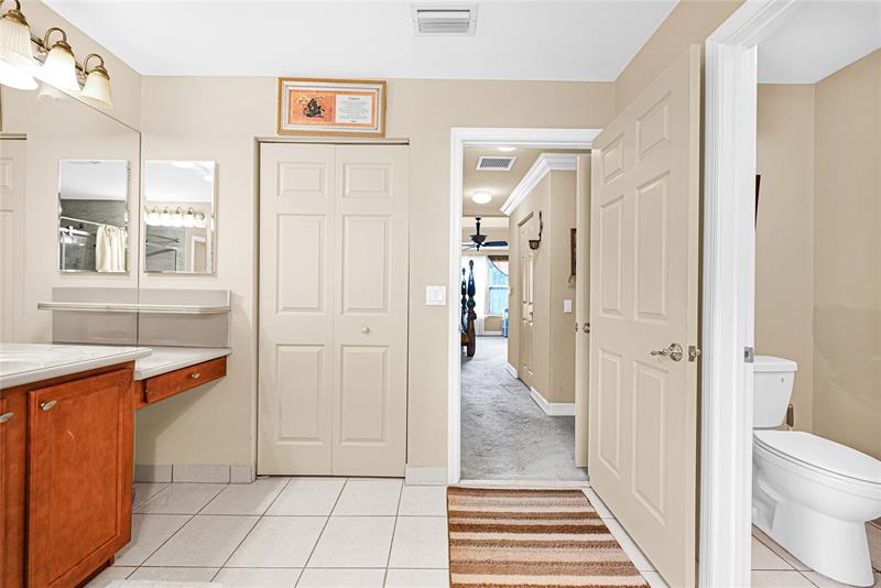 Image 30 of 59 For 11729 Rock Lake Ter