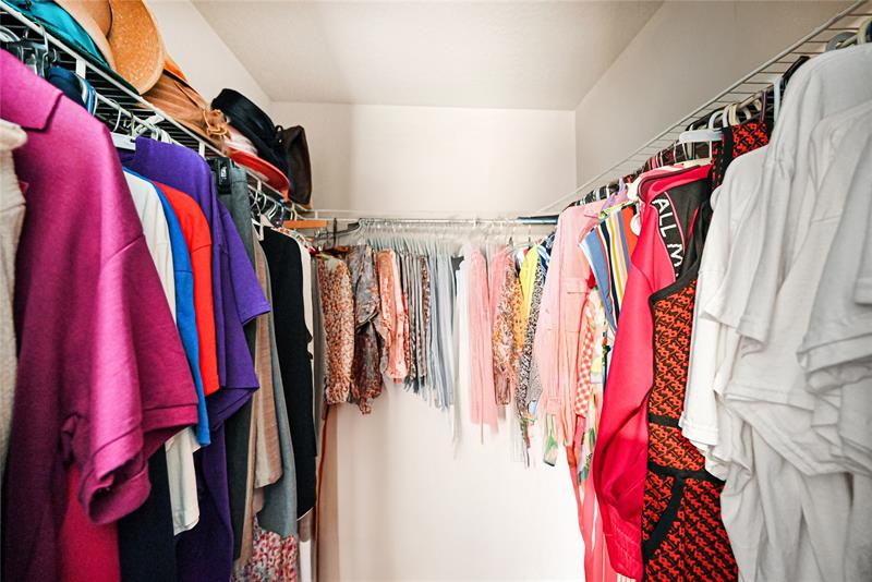 Image 31 of 59 For 11729 Rock Lake Ter