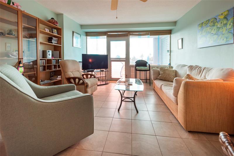 Image 11 of 30 For 2840 Ocean Blvd  407