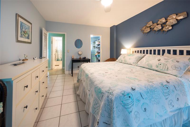 Image 16 of 30 For 2840 Ocean Blvd  407