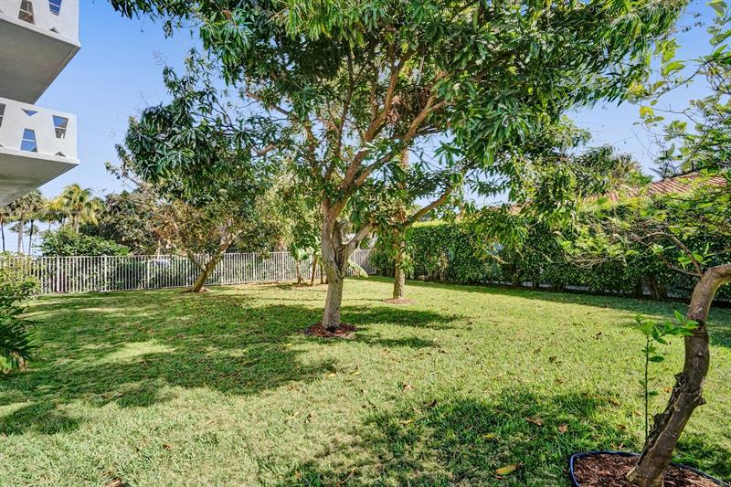 Image 22 of 30 For 2840 Ocean Blvd  407