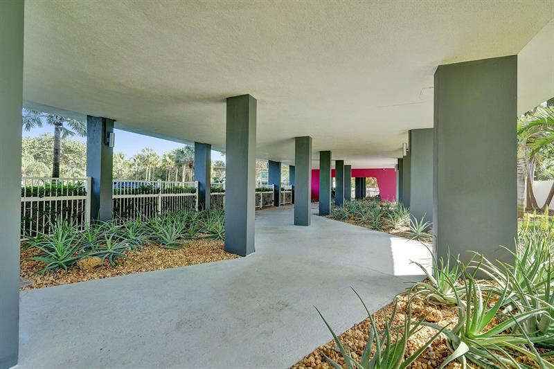 Image 25 of 30 For 2840 Ocean Blvd  407