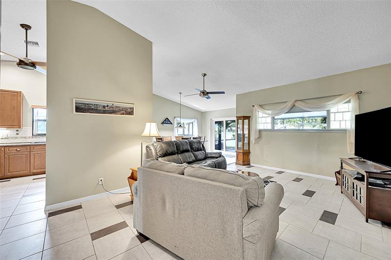 Image 34 of 65 For 8618 Jared Way